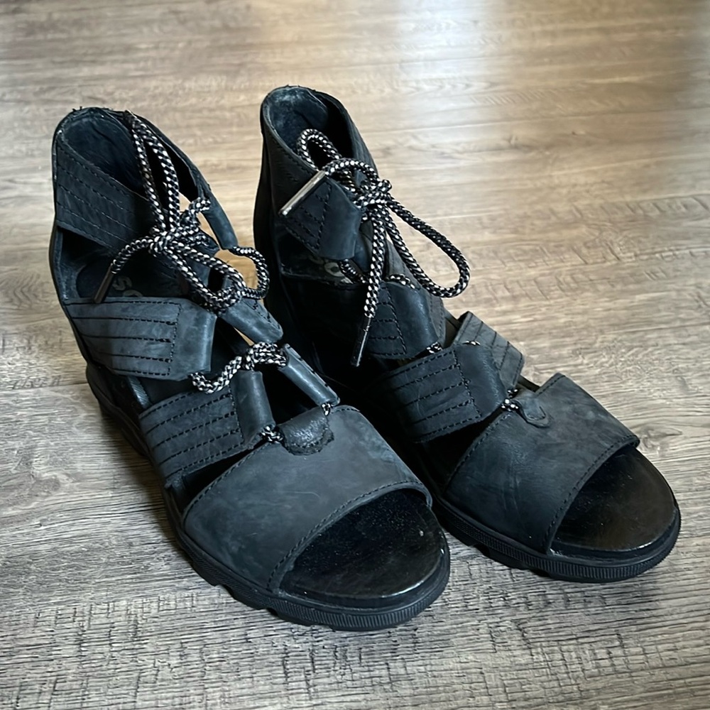 Sorel Joanie 2 lace up wedges